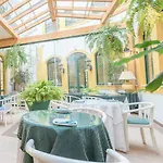 Отель Jardim 3*
